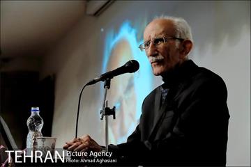 بیستمین "تولد ماه"  استاد غلامحسین امیرخانی 20