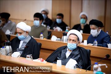 نشست شهردار تهران با ائمه جماعات در آستانه دهه فجر 12