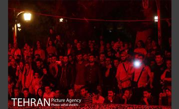 نمایش دریادلان 16