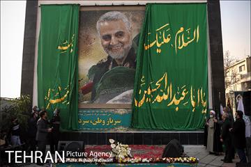 رونمایی از طرح هنری شهید سردار سلیمانی 14