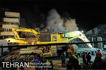 چهارمین روز آواربرداری ساختمان پلاسکو-4 15
