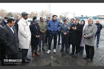بازدید سفرا از تخریب اموال عمومی شهر 64