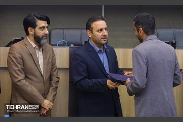 نشست صمیمانه دبیر هیأت عالی گزینش کشور با مدیران شهرداری تهران 14