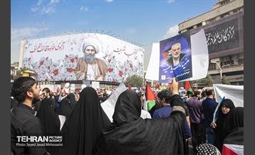 تشییع پیکر شهید اسماعیل هنیه در تهران - 3 36