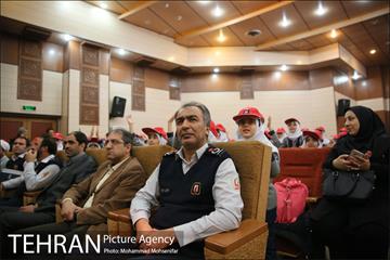 جشن رونمایی و اهدای احکام حامیان ایمنی به دانش آموزان 2