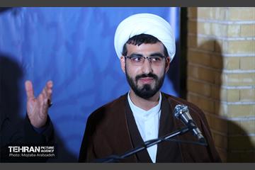 نشست صمیمی شهردار تهران با اهالی شعر و ادب 27