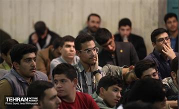 نشست صمیمانه شهردار تهران با دانش آموزان بسیجی سراسر کشور 35