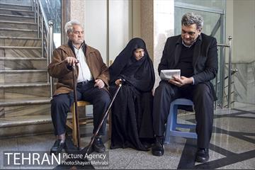 شرکت پیروز حناچی شهردار تهران در انتخابات مجلس شورای اسلامی 7