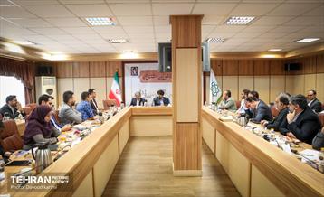 نشست هم اندیشی مدیران روابط عمومی با رییس مرکز ارتباطات شهرداری تهران 19