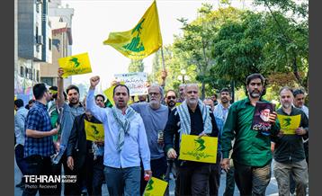 در حاشیه نماز جمعه تهران به امامت رهبر انقلاب 9