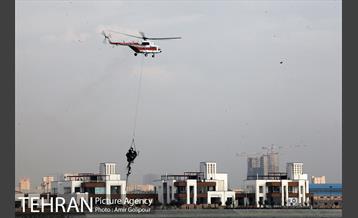 سقوط بالگرد در دریاچه شهدای خلیج فارس