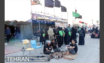 پیاده روی زائران به سمت کربلا از مرز شلمچه 21