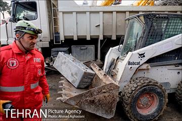 دومین روز نبرد با آوار پلاسکو 10