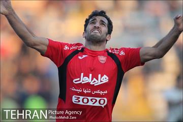 دیدار پدیده و پرسپولیس در لیگ برتر فوتبال 14