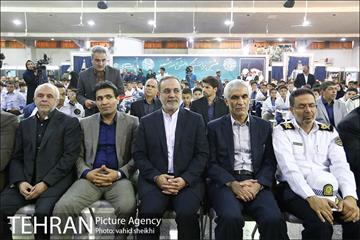 نواختن زنگ دانش آموز شهید در روز اول مهر 5