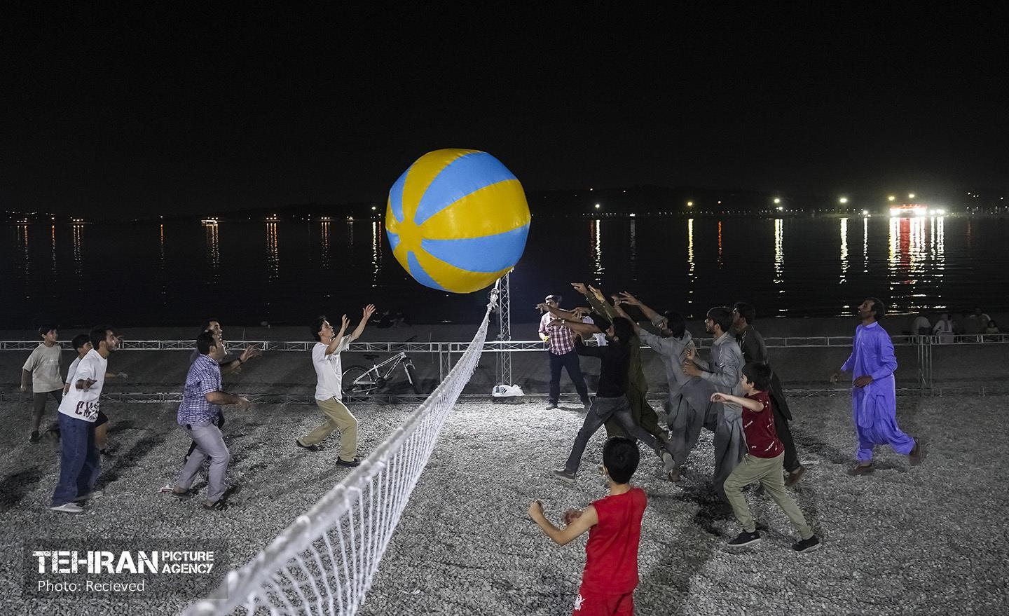 جشن «ایران عزیز» 18