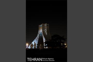 سیمرغ صلح بر برج آزادی 10