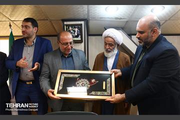 آیین تکریم و معارفه شهرداران مناطق تهران 2