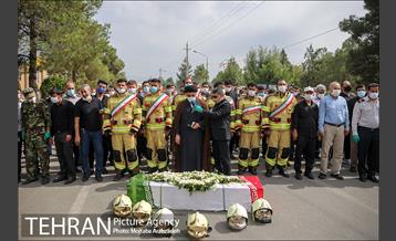 مراسم تشییع آتش نشان شهید مرتضی حیدری 8