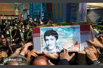 تشییع پیکر شهید حسین فغانی 26