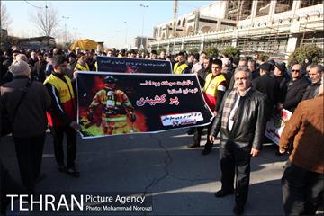 بدرود قهرمانان شهر-1 28