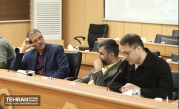 نشست صمیمانه شهردار تهران با جمعی از شعرا 33