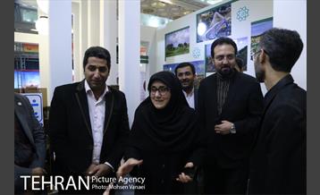 غرفه مرکز ارتباطات در هفتمین روز بیست و سومین نمایشگاه مطبوعات 14