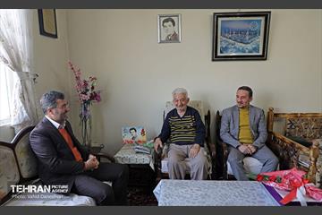 دیدار شهردار منطقه۱۷ با جمعی از مردآفرین دارالشهدای تهران 5