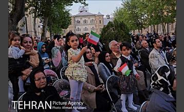 جشن روز جمهوری اسلامی در میدان مشق 8