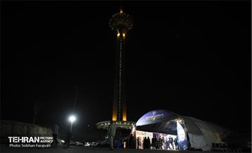 فیلم نمایش ۴۱۰ در برج میلاد 3