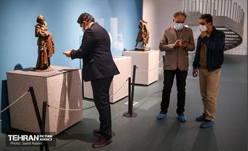 بازدید رئیس مرکز ارتباطات شهرداری تهران از موزه سردار آسمانی 21