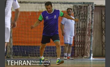 دیدار دوستانه تیم پردیس(کارتن خوابها) و مسئولان سازمان ورزشی شهرداری 5