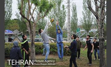 روز طبیعت بارانی در بوستان ولایت 10