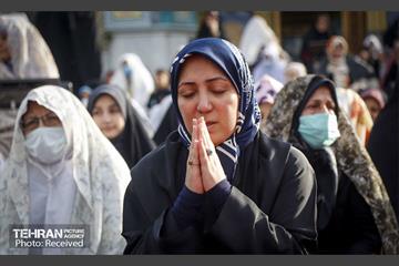 اقامه نماز عید فطر در امامزادگان پنج تن لویزان  23