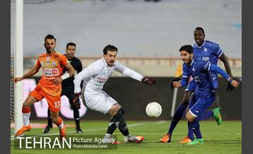 دیدار تیم های فوتبال استقلال و سایپا 22