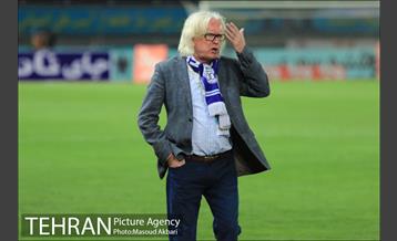 دیدار تیم های پدیده خراسان و استقلال  تهران 8