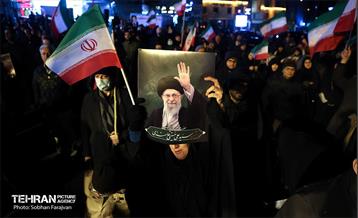 مراسم عزاداری شهادت رهبر انقلاب اسلامی در میدان شهید طهرانی‌مقدم 13