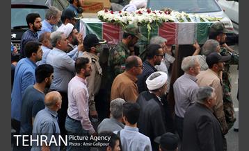 مراسم تشییع پیکر دو شهید گمنام در شهرک چیتگر 4