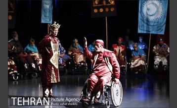 نمایش فاخر رستم و سهراب 18