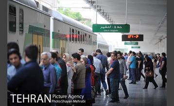 سرویس رسانی مجدد مترو خط 5 در روزهای جمعه 48