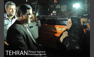 سرپرست شهرداری تهران و رئیس مرکز ارتباطات و امور بین الملل شهرداری تهران در بازدید از فعالیت‌های شبانه شهرداری و زندگی شبانه مردم تهران 26