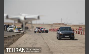 رقابت های جایزه بزرگ اتومبیلرانی  و موتور سواری رشته درگ 4