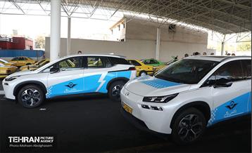 آغاز به کار تاکسی‌های برقی شاسی بلند در تهران 27