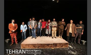 نمایش کابوس شب نیمه تابستان‎ 23