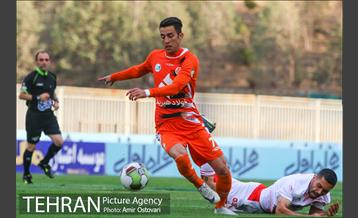 دیدار تیم‌های سایپا و پرسپولیس در لیگ برتر فوتبال ایران 19