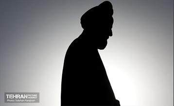 رونمایی از مجسمه «علامه امینی» 2