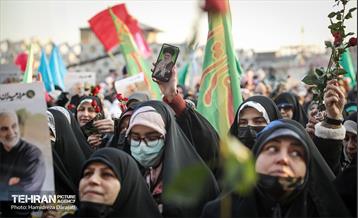 جشن خانوادگی ولادت حضرت زهرا (س) 36