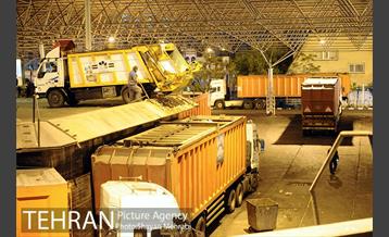 شهردار شب پوریا سوری، سرپرست مرکز ارتباطات شهرداری 33