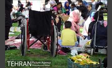 مراسم عیدانه معلولان در پارک بعثت 30
