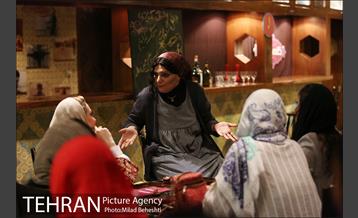 نمایش کافه پولشری‎ 7